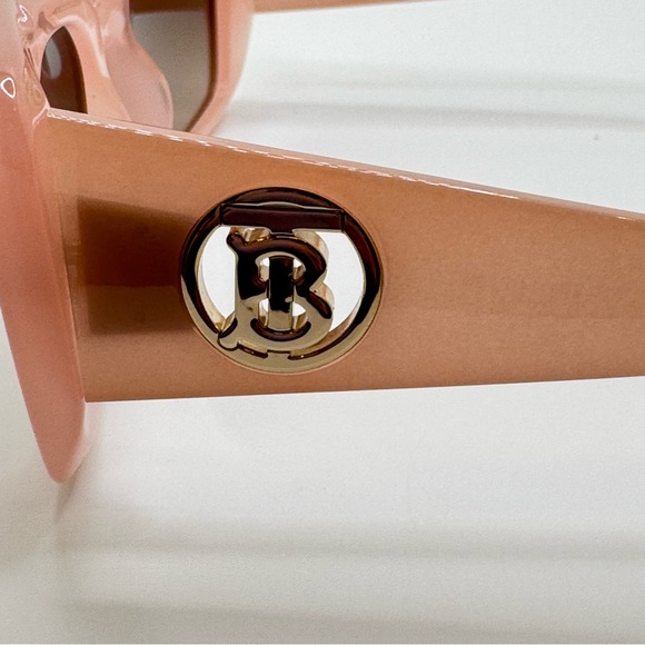 Burberry - translucent pink/nude square frame sunglasses 51-20-140- NWT - Picture 2 of 15